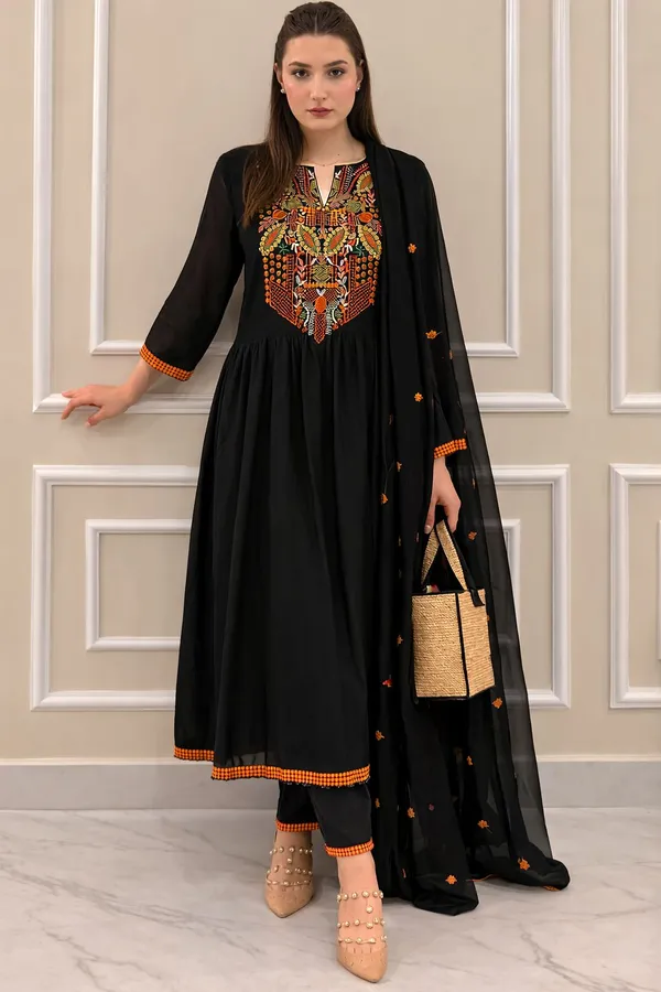 Pure_Cotton_Embroidered_Kurta_Set