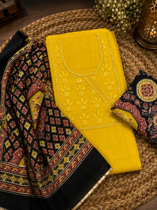 Pure_Cotton_Hand_Embroidered_Suit_Set