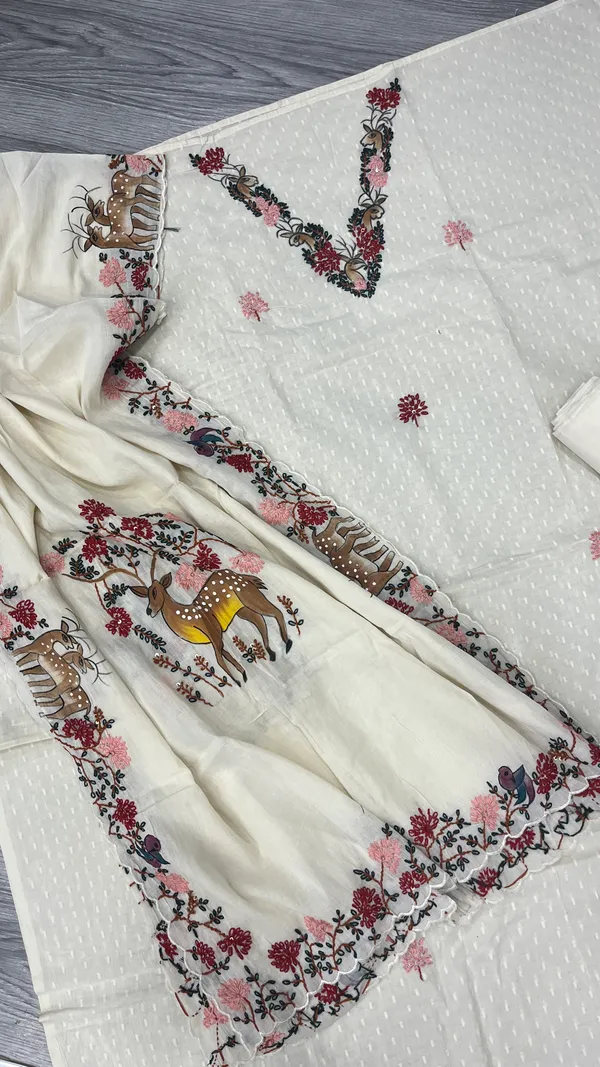 Pure_Cotton_Hand-Embroidered_&_Brush-Painted_Suit_Set