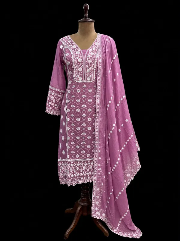 Pure_Mul_Cotton_Embroidered_Suit_Set