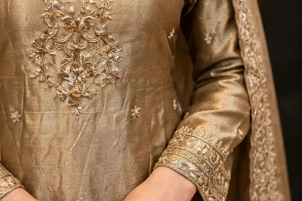 Raw_Silk_Fabric_-_Premium_Festive_Wear