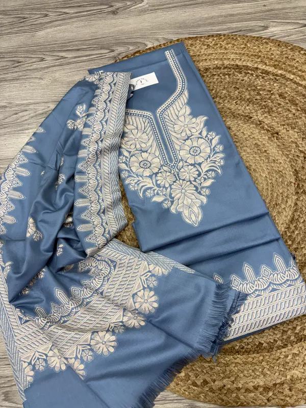 Woven_Woollen_Shawl_Suit