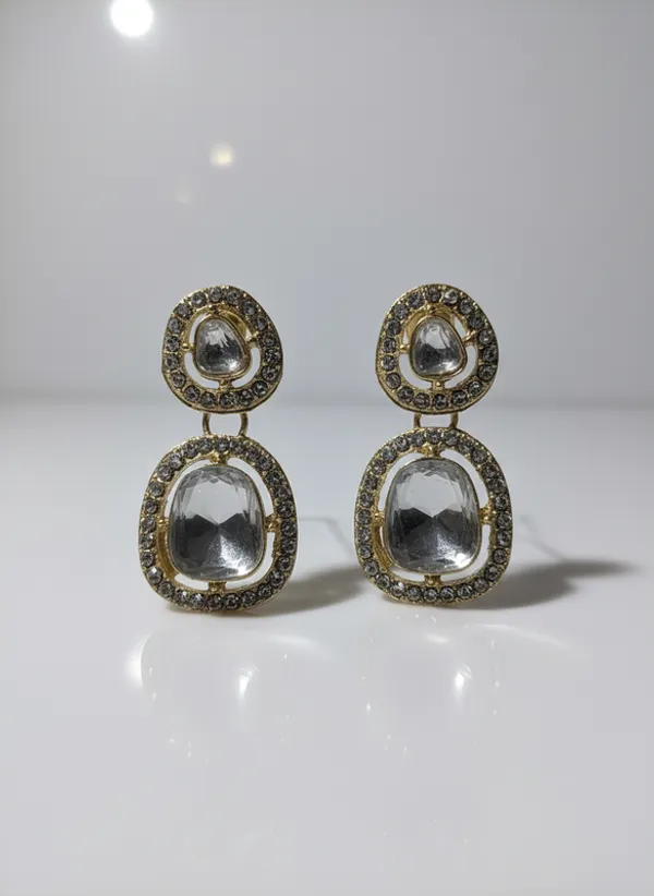 White_Premium_Alloy_Necklace,_Earrings_&_Maang_Tikka_Set_For_Women