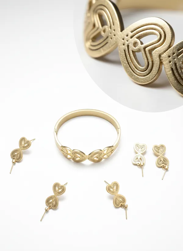 Gold_Premium_Alloy_Bracelet_And_Earring_Set_For_Women