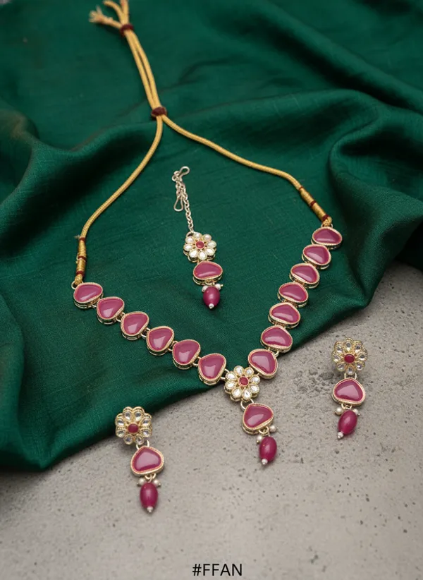 Pink_Premium_Alloy_Necklace,_Earrings_&_Maang_Tikka_Set_For_Women