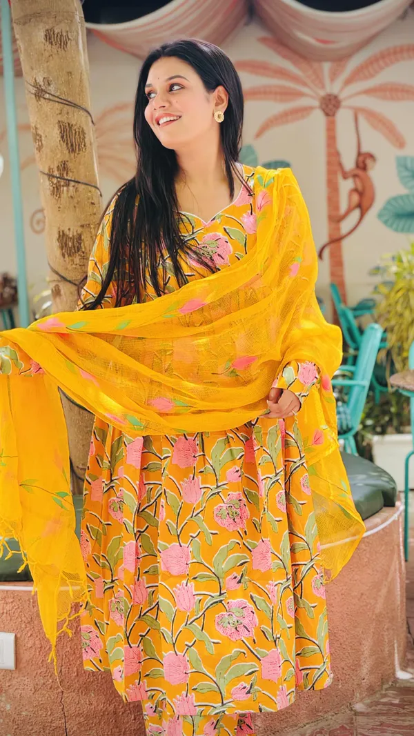 Yellow_Lotus_HP_Anarkali_Suit_Set