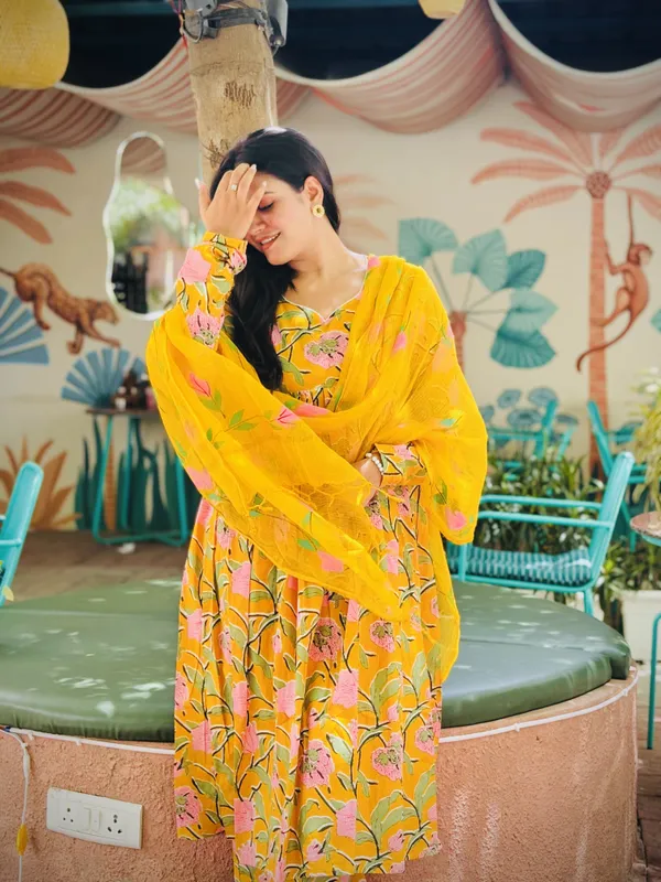 Yellow_Lotus_HP_Anarkali_Suit_Set