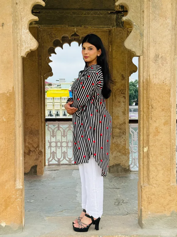 Black_Heart_Relaxed_Fit_Long_Kurta