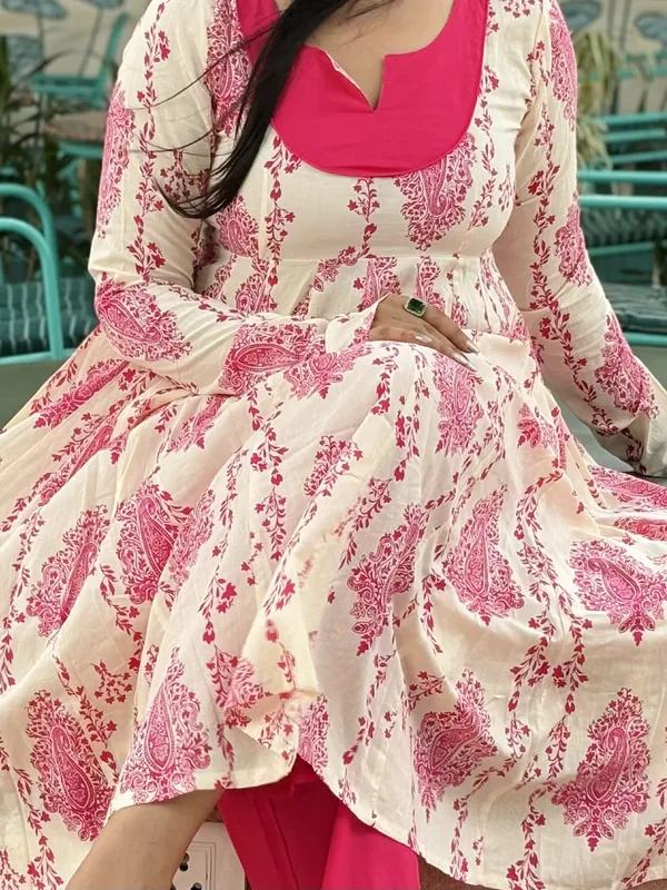 CREAM_PINK_CHEST_KURTI