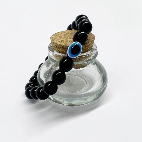 Black_Embrace_Protection_And_Style_With_Our_Handmade_Evil_Eye_Nazar_Bracelet_-_100%_Skin-Friendly,_Adjustable_Wristband_For_Women,_Men_And_Kids_(Set_Of_4)
