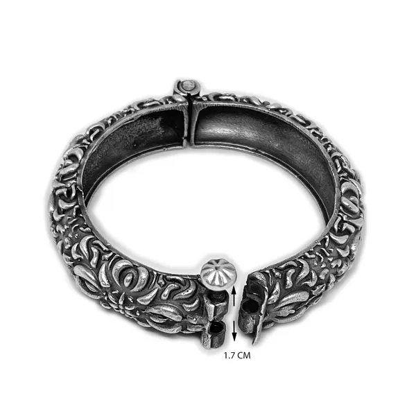 Oxidised_Silver_Womens_Rajwadi_Sahiba_Openable_Bracelet_&_Kada,_Oxidised_Hand-Cuff_Tribal_Bangle,_Traditional_And_Antique_Finish