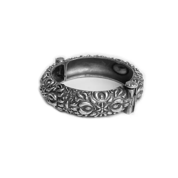 Oxidised_Silver_Womens_Rajwadi_Sahiba_Openable_Bracelet_&_Kada,_Oxidised_Hand-Cuff_Tribal_Bangle,_Traditional_And_Antique_Finish