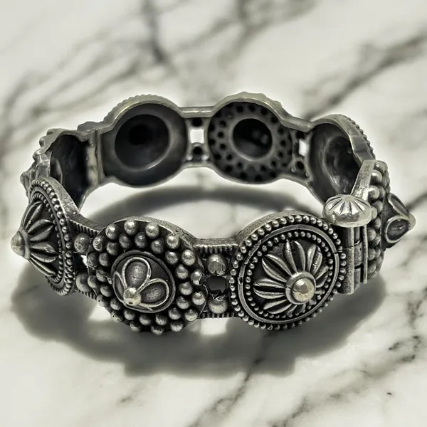 Oxidised_Silver_Womens_Rajwadi_Sahiba_Openable_Bracelet_&_Kada,_Oxidised_Hand-Cuff_Tribal_Bangle,_Traditional_And_Antique_Finish_(Style_C)