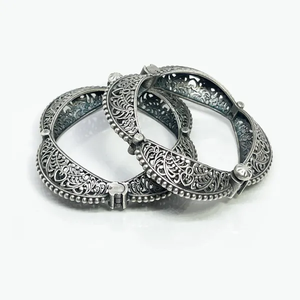 Oxidised_Silver_Womens_Single_Piece_Of_Silver_Replica_Rajwadi_Sahiba_Openable_Bracelet_&_Kada,_Oxidised_Hand-Cuff_Tribal_Bangle,_Traditional_And_Antique_Finish_(Style_F)