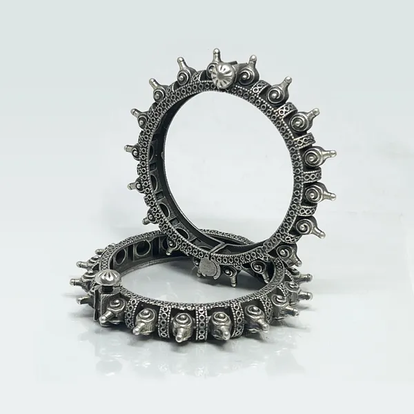 Oxidised_Silver_Womens_Single_Piece_Of_Silver_Replica_Rajwadi_Sahiba_Openable_Bracelet_&_Kada,_Oxidised_Hand-Cuff_Tribal_Bangle,_Traditional_And_Antique_Finish_(Style_G)