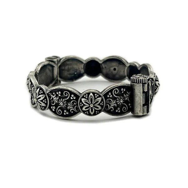 Oxidised_Silver_Single_Piece_Of_Silver_Replica_Rajwadi_Sahiba_Openable_Bracelet_&_Kada,_Oxidised_Hand-Cuff_Tribal_Bangle,_Traditional_And_Antique_Finish_(Style_O)