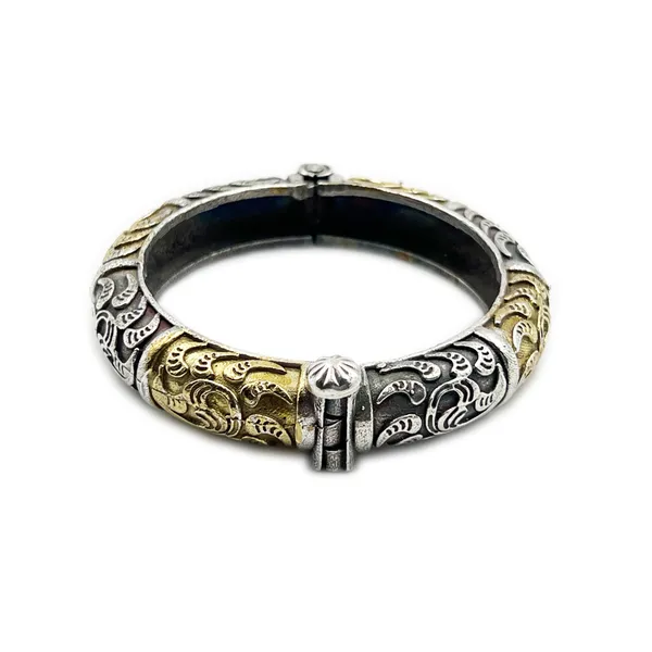 Oxidised_Silver_Single_Piece_Of_Silver_Replica_Rajwadi_Sahiba_Openable_Bracelet_&_Kada_For_Women,_Oxidised_Hand-Cuff_Tribal_Bangle,_Traditional_And_Antique_Finish_(Style_Q)