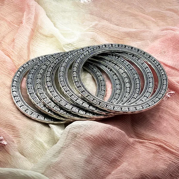 Oxidised_Silver_Traditional_Oxidised_&_Golden_Bangle_Set_Available_In_Sizes_2.4,_2.6,_2.8_(B,_2.6)