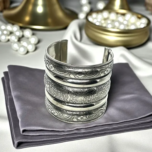 Silver_Oxidised_Engraved_Floral_Cuff_Bracelet_For_Women_&_Girls_|_Adjustable_C_Type_Kada
