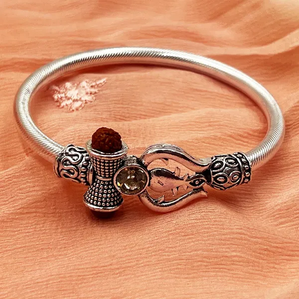 Silver_Oxidised_Rudraksha_Trishul_Bracelet_For_Men_&_Women_|_Shiva_Damroo_Kada_With_Open_Adjustable_Fit
