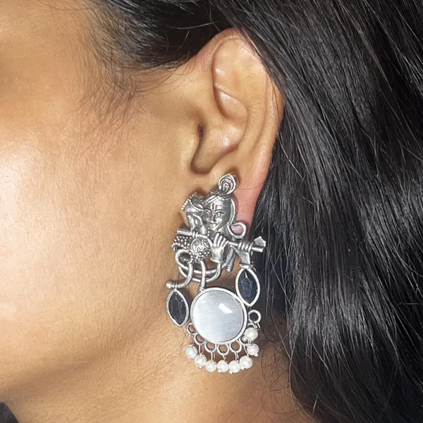 White_Oxidized_Radha_Krishna_Earrings_For_Krishna_Janmashtami_And_Garba_Celebrations_With_Monalisa_Stone_-_Divine_Bond_Celebration_Earring