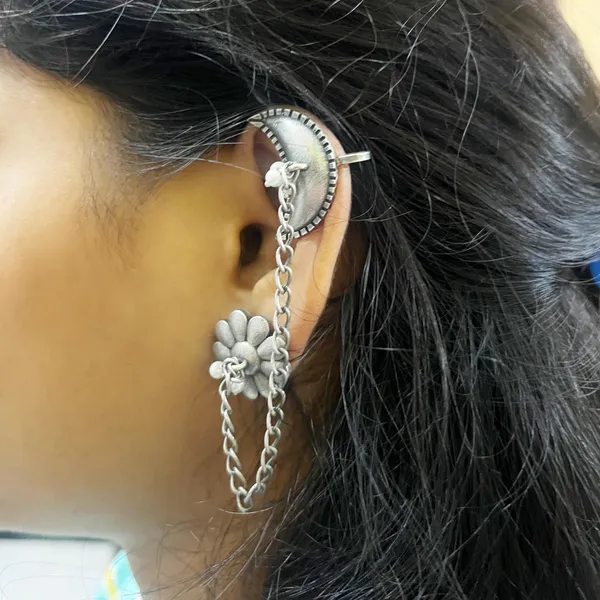 Silver_Oxidised_Oxidized_Half_Moon_Ear_Cuffs_With_Chain_Detailing_Women_And_Girls