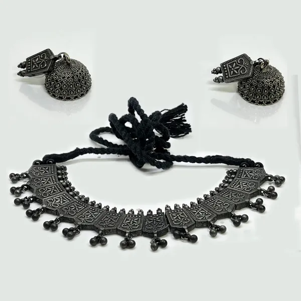 Oxidised_Black_Silver_Black_Oxidised_Slique_Ethnic_Boho_Tribal_Necklace_Set_With_Ghungroo_&_Jhumka_Fusion_For_Women_And_Girls