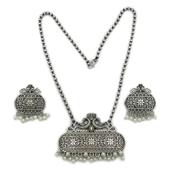 Silver_Oxidised_Broad_Rajasthani_Traditional_Pendant_Jewellery_Set_With_Long_Ball_Chain_And_White_Pearls_In_Oxidized_Finish_For_Women_And_Girls