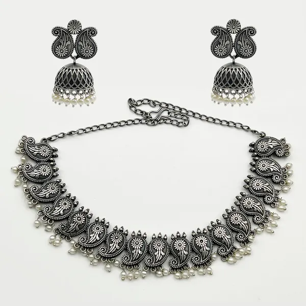 Silver_Antique_Black_Oxidised_Flower_Petal_Necklace_Set_|_Manga_Malai_Design_Antique_Mango_Haram_Design_Jewellery