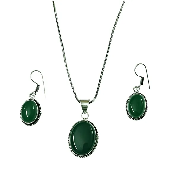 Green_Oxidised_Jewellery_Set_With_Green_Stone_Pendant_&_Earrings_For_Women