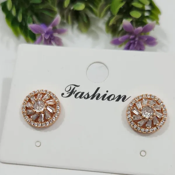 Gold_Brass_Baguette_Wheel_Studs_For_Women