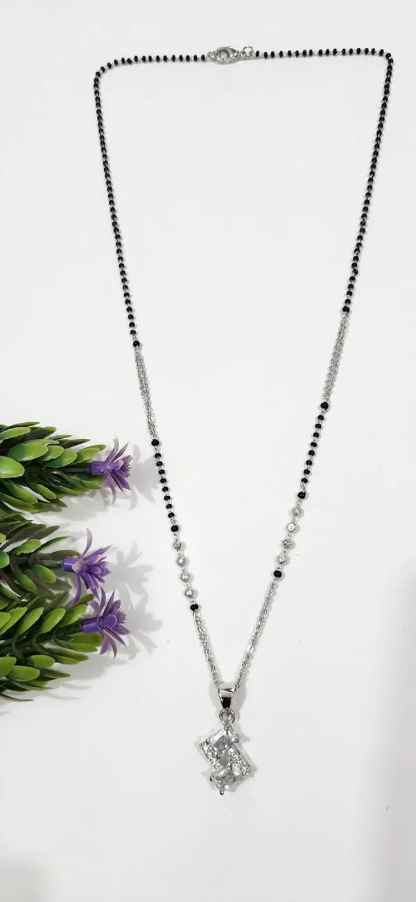 E_pendant_silver_pilish_