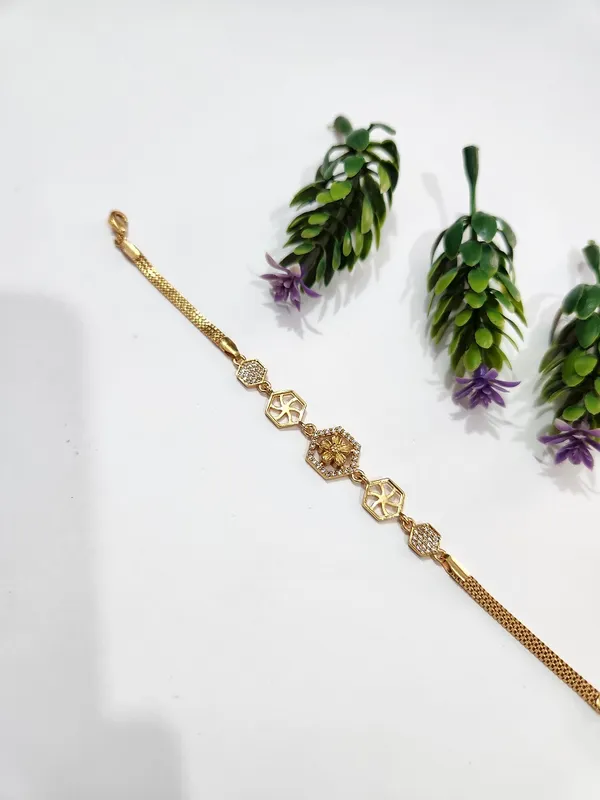 Gold_Plated_Brass_Floral_Bracelet_For_Women