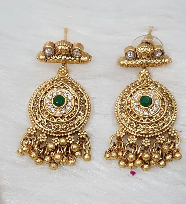 Heritage_Craft_Long_Mangalsutra_with_Ruby_&_Emerald_Accents