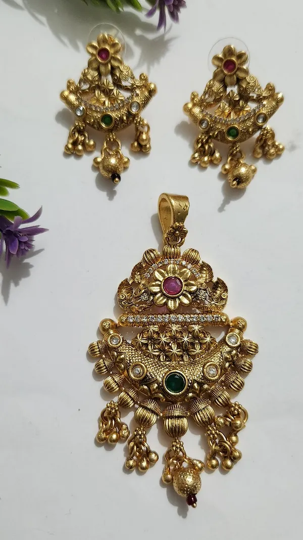Micro_Gold_Plated_Brass_Padmaratna_Pendant_With_Earring_For_Women