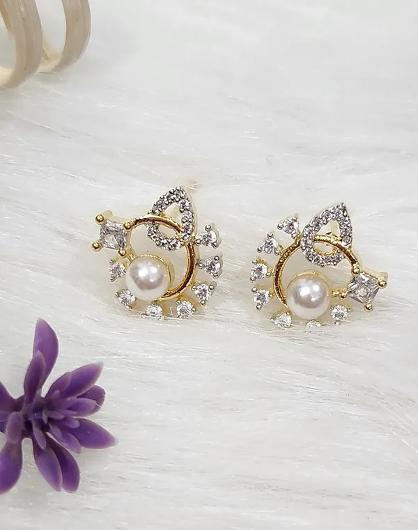 Pearl_&_American_Diamond_"Celestial_Swirl"_Pendant_Set