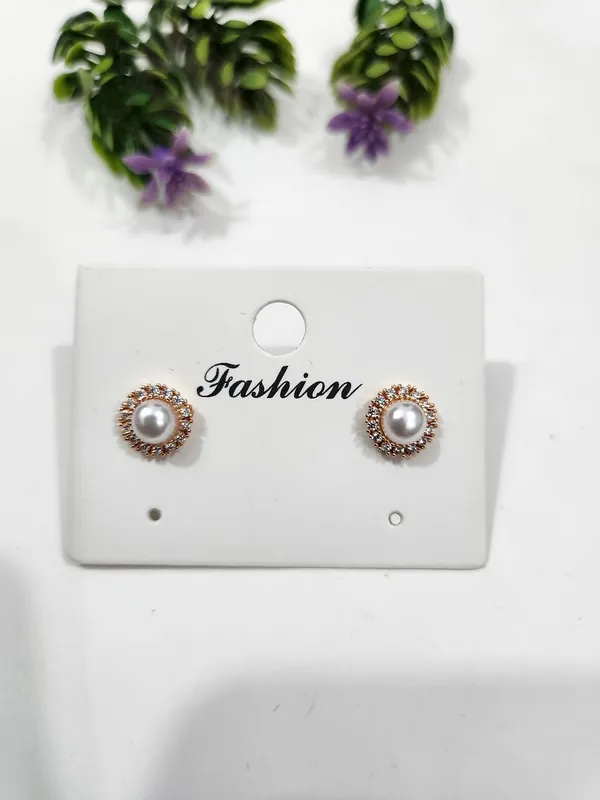 Rose_Gold_Brass_Pearl_And_&_Crystal_Halo_Studs_For_Women