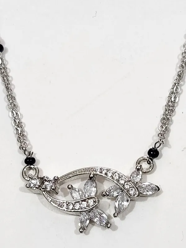 Silver_Diomnd_pandal_mangalsutra