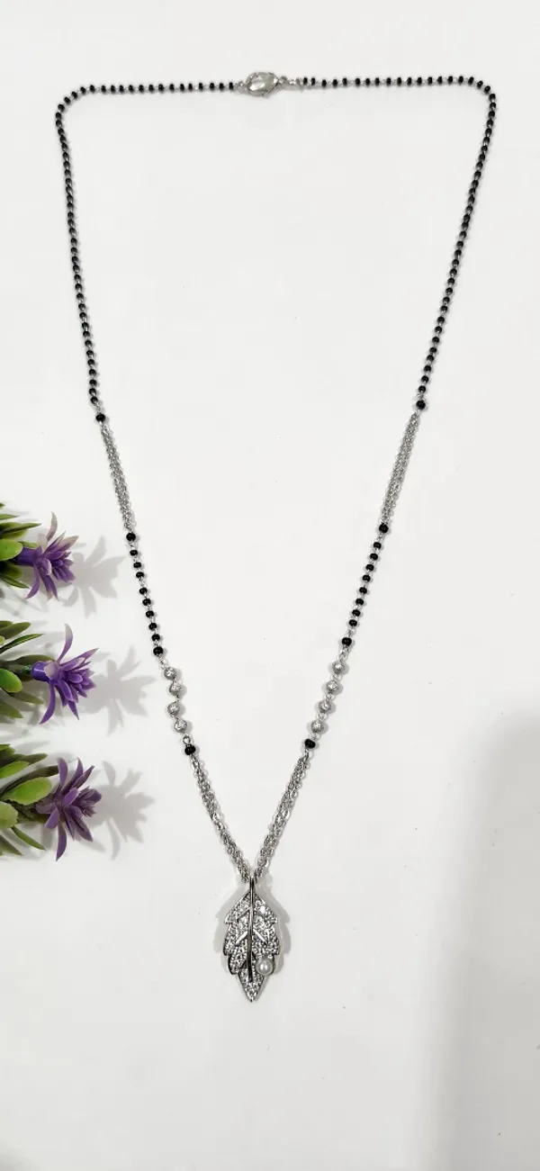 Silver_Leaf_Pearl_Mangalsutra