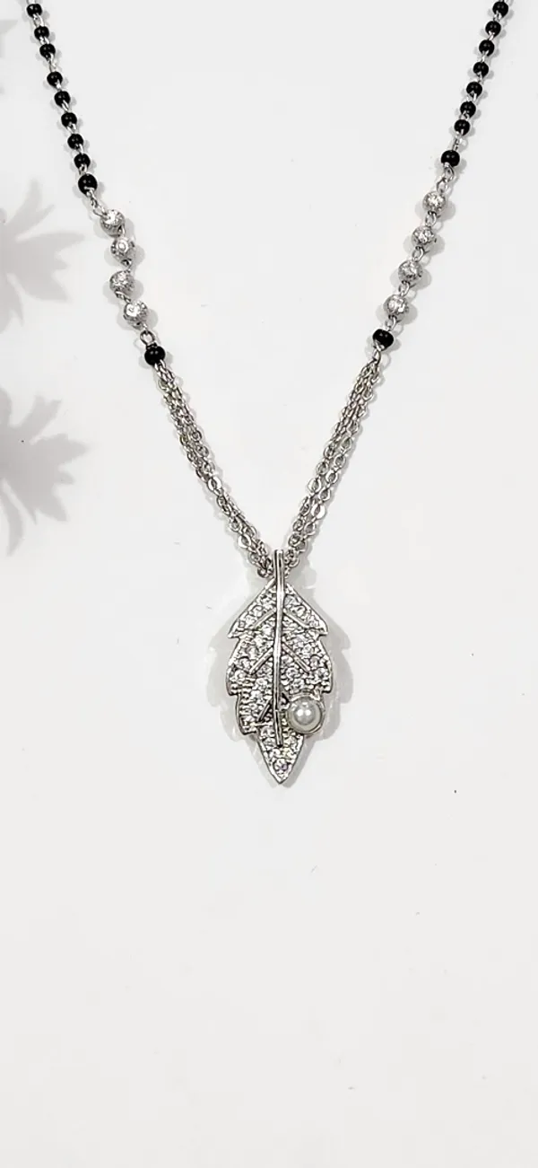 Silver_Leaf_Pearl_Mangalsutra
