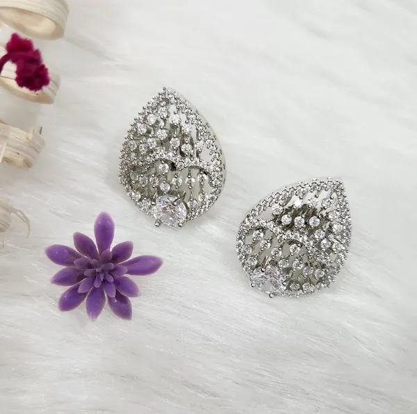 Silver-Toned_Teardrop_"Starlight"_American_Diamond_Pendant_Set