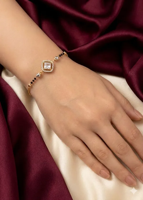 Square_Halo_Mangalsutra_Bracelet