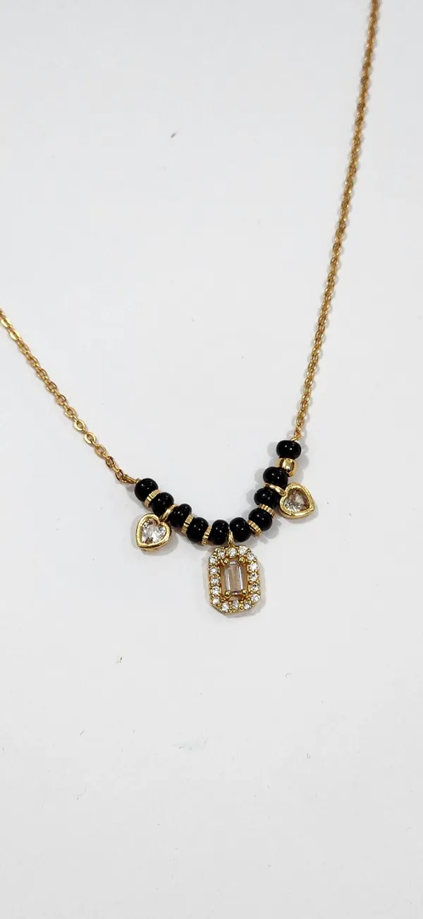 Gold_Brass_Square_Handle_Mangalsutra_For_Women