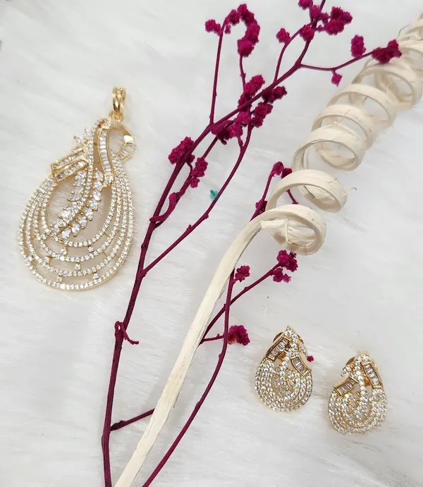 Teardrop_Cluster_American_Diamond_Jewelry_Set