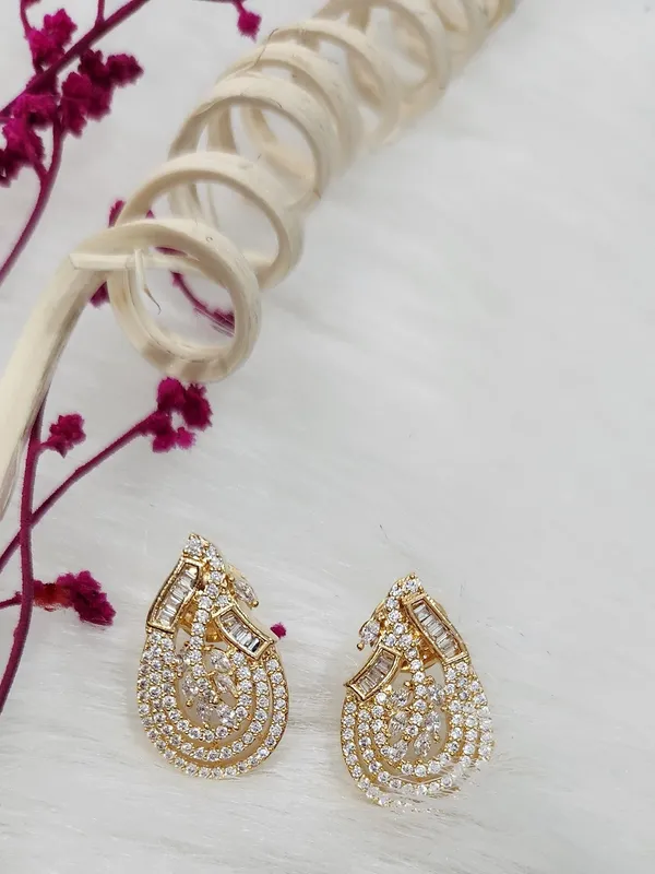 Teardrop_Cluster_American_Diamond_Jewelry_Set