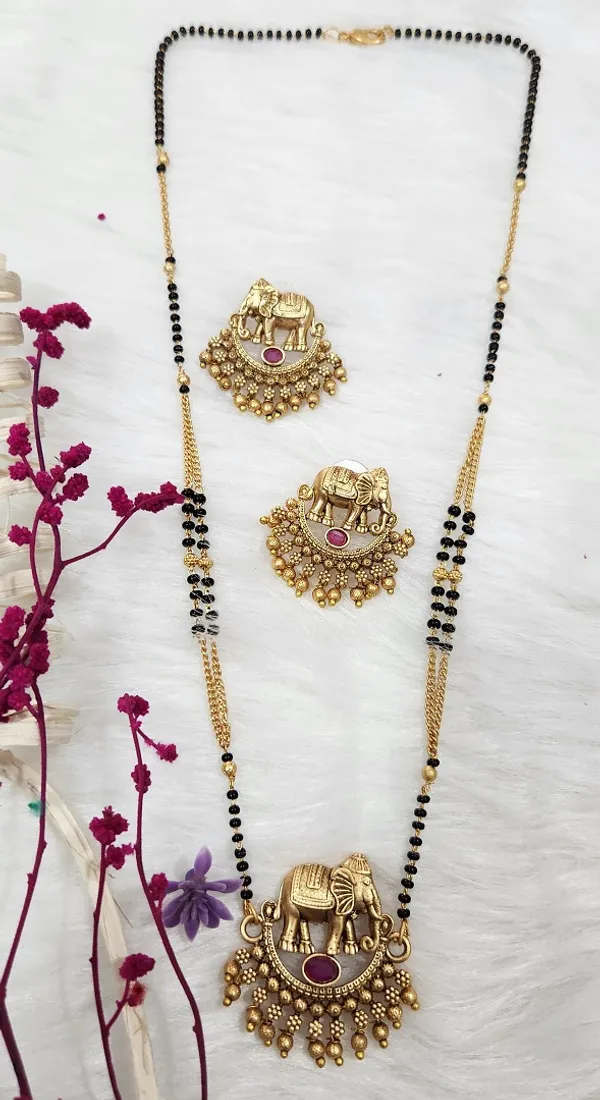 Traditional_Elephant_Motif_Antique_Gold_Mangalsutra_Set