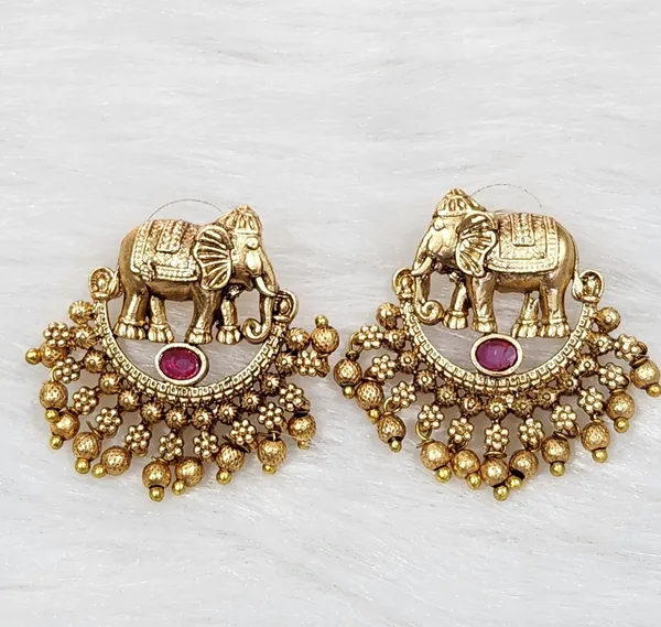 Traditional_Elephant_Motif_Antique_Gold_Mangalsutra_Set