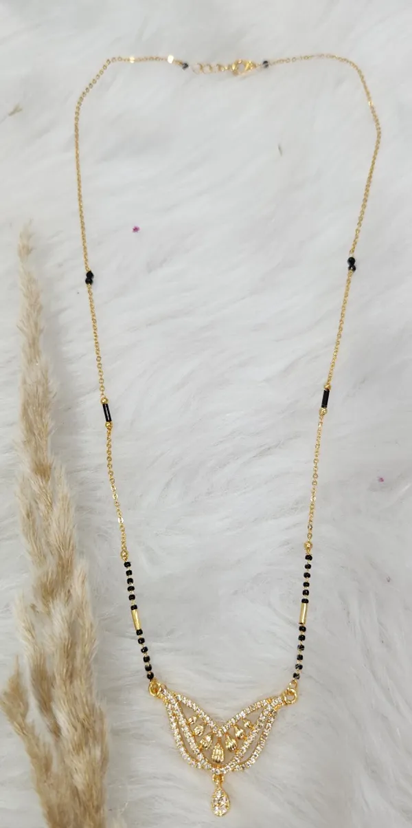 V_SHAPED_AD_MANGALSUTRA_