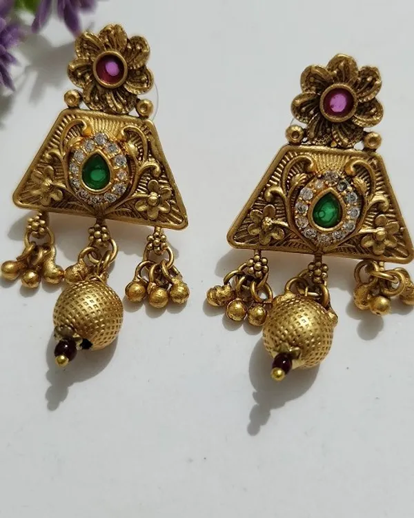 Micro_Gold_Plated_Brass_Ratna_Vilas_Pendant_With_Earring_For_Women