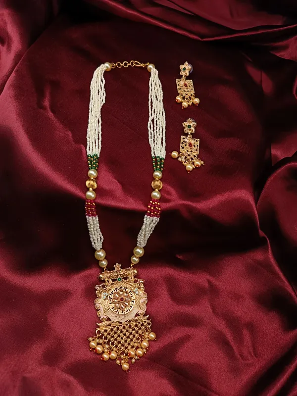 22K_Gold-Plated_White_Kundan_&_Pearl_Studded_And_Beaded_Multi-Strand_Long_Necklace_Set
